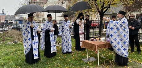 Његово Преосвештенство Епископ мохачки г. Дамаскин служио помен ослободиоцима Новог Сада