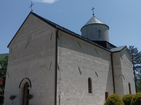 IMG-7e379a7ef90684a0026d372e90b1e6ab-V_resize