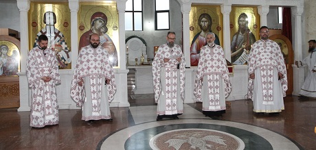 Примопредаја парохијске дужности при Светосавском храму у Новом Саду