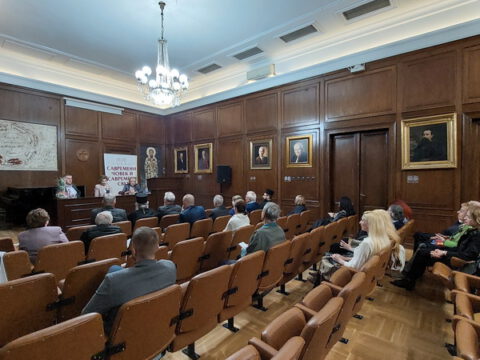 20221031_192243_resize