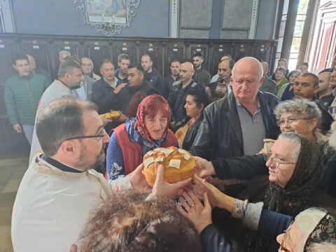 IMG-c500c2bcb5cacf4e0991bd003afae126-V_resize