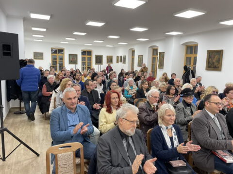 1669328910112_resize