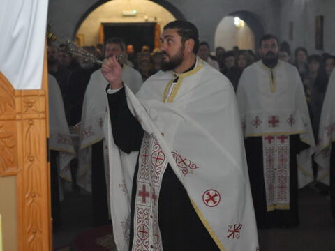 IMG-209437bf2a5c3330de79debe5abd8266-V_resize