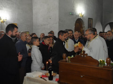 IMG-8f3b35693f673ff6eaf79097047d895e-V_resize