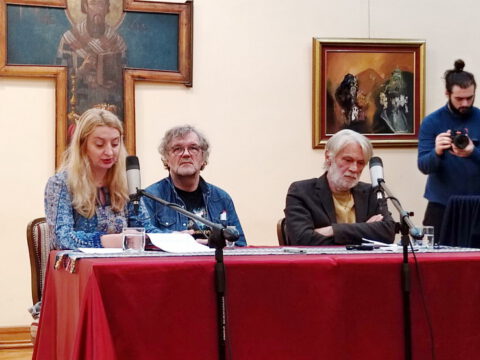 IMG-f265f8c0cde3cd99a02fa8488aa8913b-V_resize