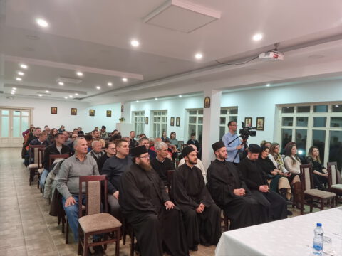 20221225_200145_resize