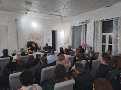 IMG-928d83ebeebf318bcf4843c8472a4c58-V_resize