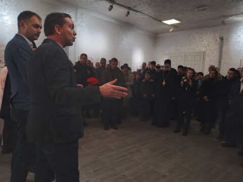 IMG-b9ab80dac0df2dd8c3b539e66eb75f0c-V_resize