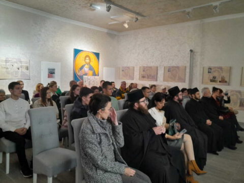 IMG-cd40debb9acbb9a165d61c910a6406a8-V_resize