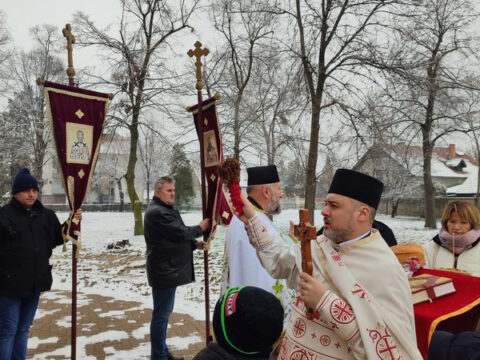 1674856034386_resize