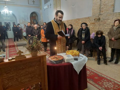 IMG-1c0bcf18457233a5a83d3e72d75ac3ab-V_resize