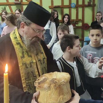 IMG-66072ab53628387ec1257f3bedc8f0c2-V_resize