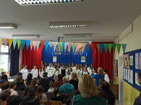 IMG-708e94f3f8f614d34b0268c282d7a0e9-V_resize