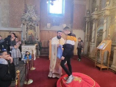 IMG-78aca4dc37b12b6f57fb372d50c71e24-V_resize