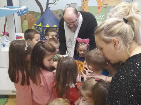 IMG-9a19bf62b35809a07e3b91e1b5feac81-V_resize