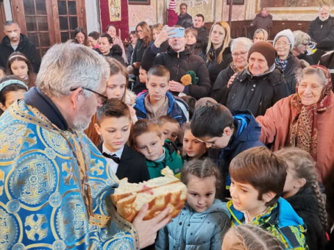 IMG-e8136603c79bee973af26dd67ec2957d-V_resize