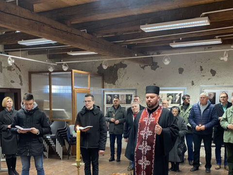 IMG-fa722cd0a89c3551fcc525e2d8d200cb-V_resize