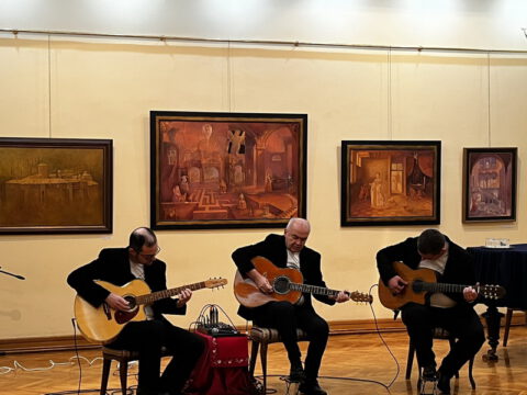 IMG-fbacf2a78e08a81e35c1bb391c987e2b-V_resize