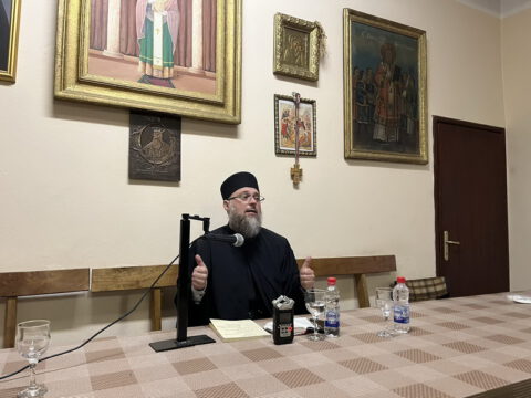 IMG-15655030093a2a51dc019295e5366c12-V_resize