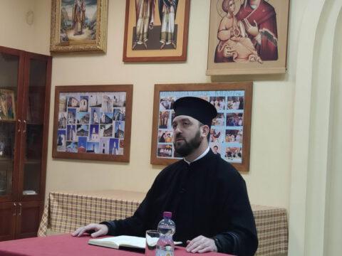 IMG-baa2ecd9eb43108255f6e09d6898b3a3-V_resize