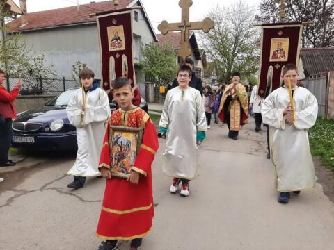 IMG-028fa7836a2ca4928ea6c1542043f483-V_resize