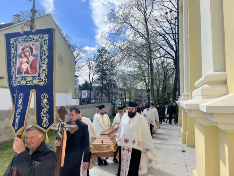 IMG-1255011bf7af5f51c5955aa655d07cc8-V_resize