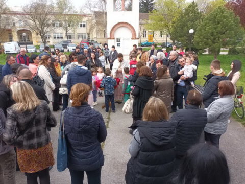 IMG-27d3c9a49dfbec4a1b70b451d307dfab-V_resize