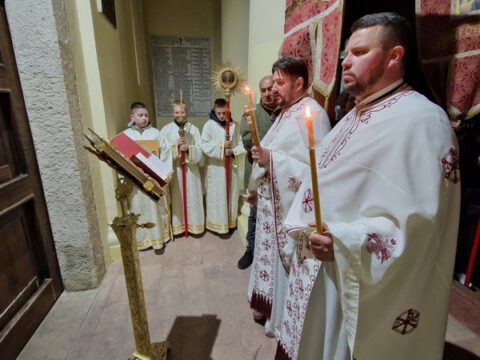 IMG-28ad7076df978e4459d18481edff6e18-V_resize