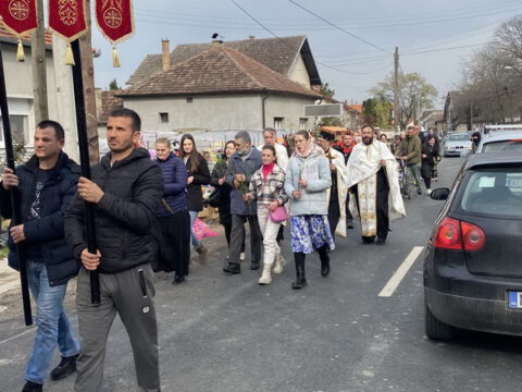 IMG-5396af5c7d29f003e8339e1569ad1aa0-V_resize