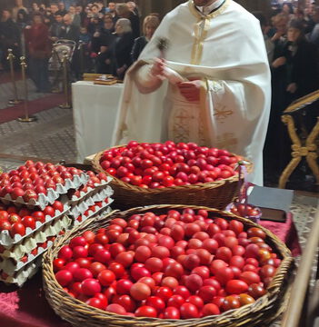 IMG-81ede41a4eeffcacd9767ffad40101a2-V_resize