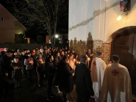 IMG-8787088f8f234f5ec697917bdb6ce28c-V_resize