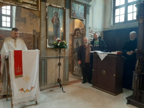 IMG-b902058dce0462a71de801a3879064a0-V_resize