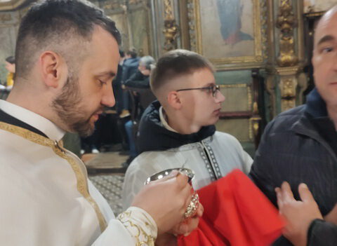 IMG-beb6b57a82fd829b8f92f60bccbf5a79-V_resize