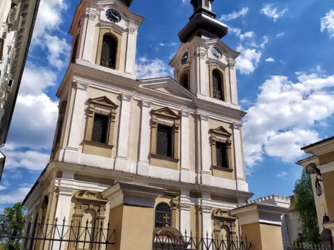 IMG-dc4c01ace2d630fb6eaf419592edf1ee-V_resize