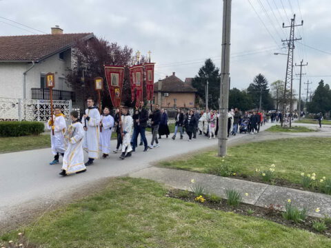 IMG-fa4272e88882a1eae9eed177fcee72bd-V_resize