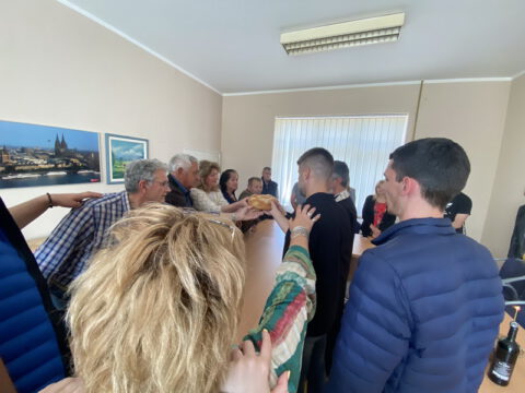 1683552472600_resize