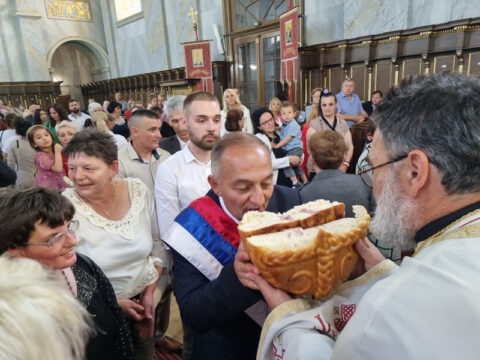 20230525_173929_resize