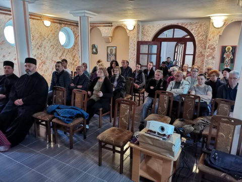 IMG-06798ba8cbcf4b5a5c522cbe11a31298-V_resize