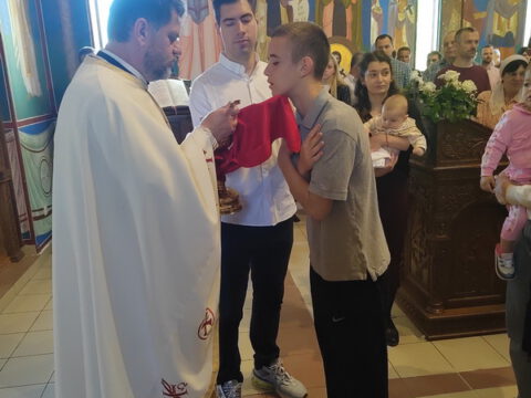 IMG-14ea179225ebb1137e7ee989b6e0e1ca-V_resize