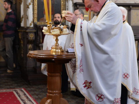 IMG-1d4c00a9190de0f6bf63cee580a13c3f-V_resize