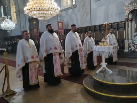 IMG-41550917ee9904ea9c6ec05b0fe4b229-V_resize