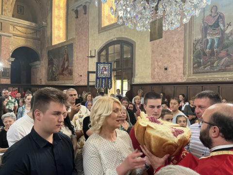 IMG-5743654ed7dae0b2ba7541783814d8b3-V_resize