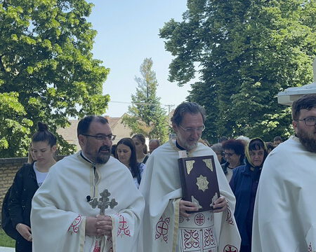 IMG-6262dd370fe119e5be16b8839f7e41d3-V_resize