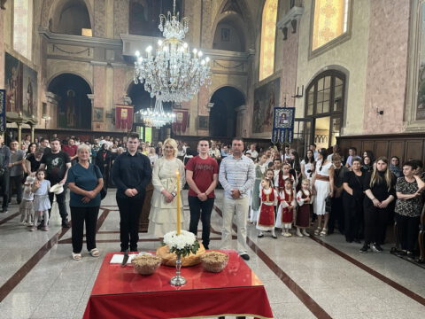 IMG-8b1a405ce1673f23f19026cf511a84a2-V_resize