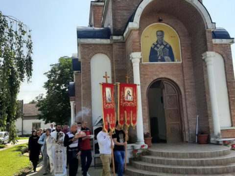 IMG-8bda6125734b6da765d08ebca12a02e3-V_resize