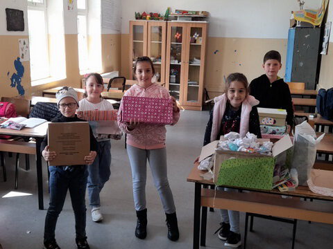 IMG-993ba803a1cbf60e2c498180cd4304f0-V_resize