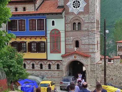 IMG-9e1bd654bfc9f9c4c494b918606a1599-V_resize