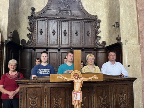 IMG-a0dbefc4e3918fabe21151694b5a3a99-V_resize