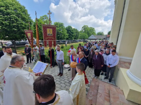 IMG-b3fab2288a3cda68c27caad7af92e1ee-V_resize