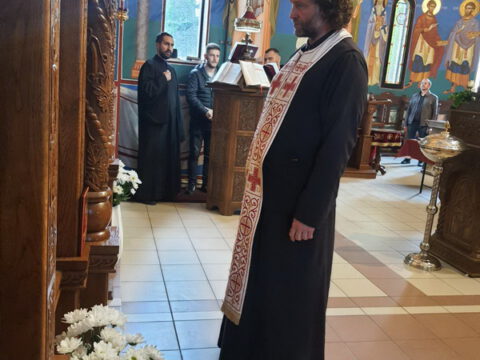 IMG-f46b2dadf837bcd96f61e7d32abe1a28-V_resize